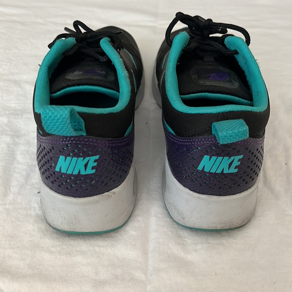 Woman’s Nike shoes - Picture 6 of 6